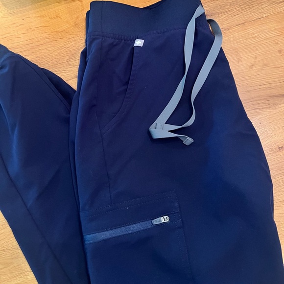 Figs jogger scrub pants - Picture 5 of 5